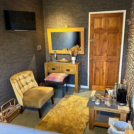 Shropshire Guestroom Seisdon Exterior photo
